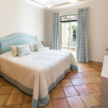 Sleeps 4 Air Con T607991 아파트 퀸타도라고